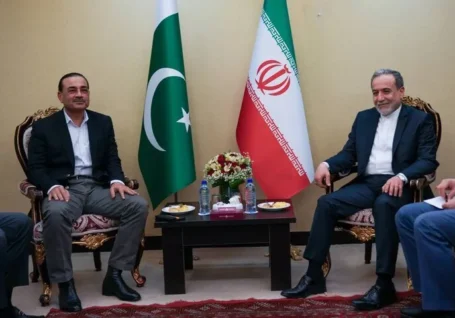 دیدار عاصم منیر فرمانده ارتش پاکستان با وزیر امور خارجه ایران