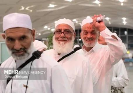 خدمات حج تا بازگشت آخرین حاجی ادامه دارد