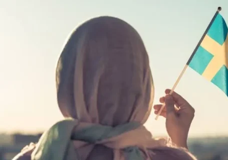 سوئد؛ از پیشنهاد ممنوعیت برقع و نقاب در اماکن عمومی تا حذف اصطلاح اسلام هراسی