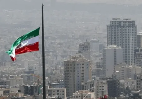 طوفان در تهران آغاز شد