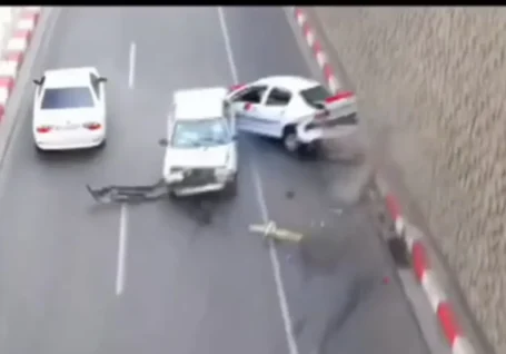 لحظه تصادف شدید عروس و داماد بدشانس با پراید