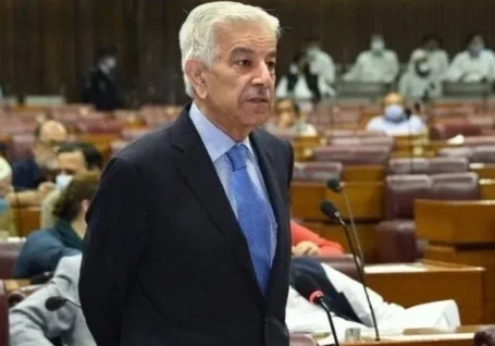 وزیر دفاع پاکستان: به نتایج مثبت برای پایان جنگ خاورمیانه نزدیک می شویم