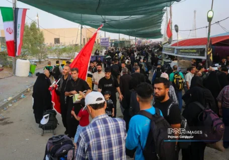ورود بیش از ۳۱ هزار زائر از مرز مهران به کشور