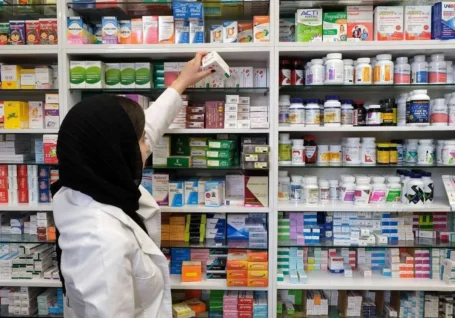 اصلاح قیمت ۱۰۹۶ قلم دارو برای حمایت از مصرف‌کنندگان