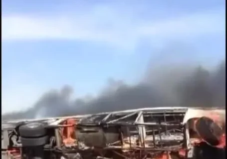 ببینید| ۳۵ کشته و زخمى به دلیل تصادف در جنوب عراق