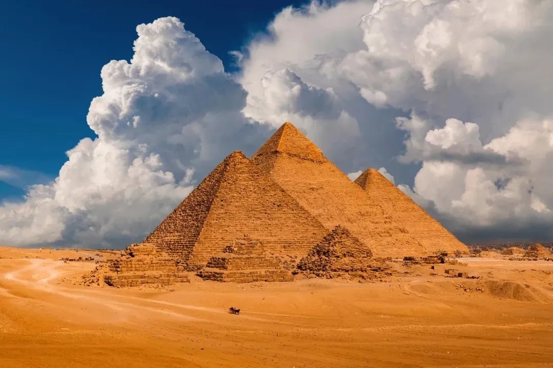 مقاومت هرم بزرگ جیزه در برابر زلزله پس از ۴۶۰۰ سال مقاومت هرم بزرگ جیزه در برابر زلزله پس از ۴۶۰۰ سال
