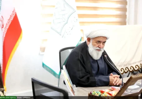حوزه علمیه به اندازه ۵۰۰ سال پیش رفته است / به «شهید مطهری ها» برای پاسخ به پرسش های جوانان نیاز داریم