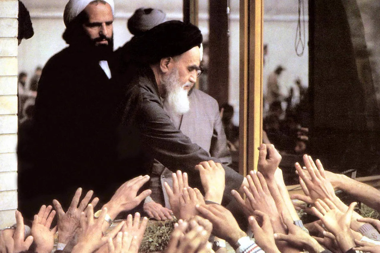 امام خمینی (ره)؛ احیاگر بزرگ غدیر در قرن جدید