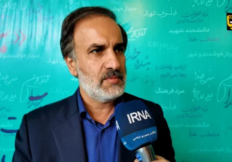 معاون وزیر فرهنگ: هنرمندان همیشه در کنار مردم حضور دارند