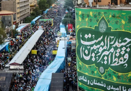 فیلم | اهتزاز پرچم سبز علوی در مازندران