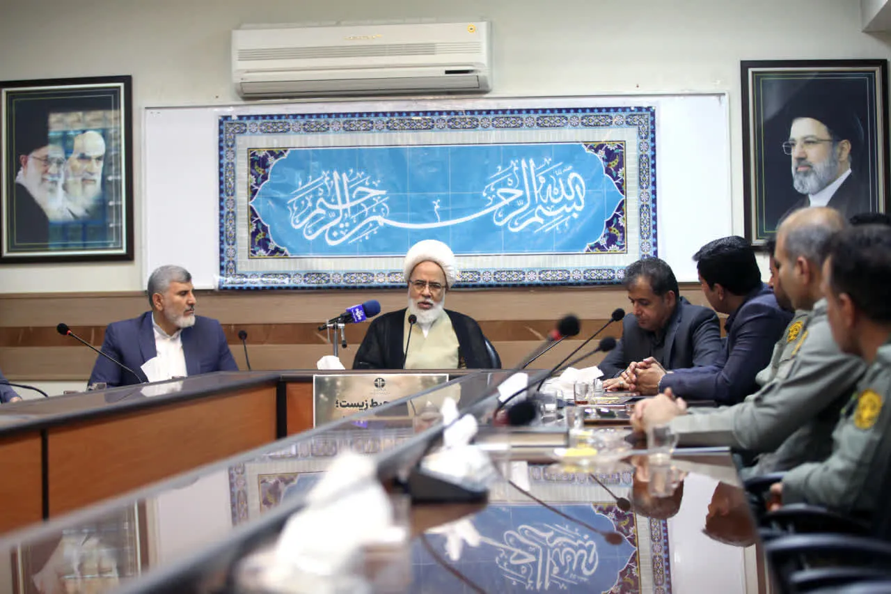 امام جمعه کرمانشاه: حفاظت از محیط زیست با مشارکت مردم به یک فرهنگ عمومی تبدیل شود