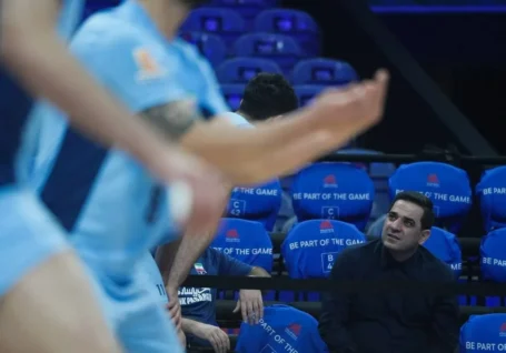 تقوی: امیدوارم نتیجه ای متفاوت مقابل برزیل کسب کنیم