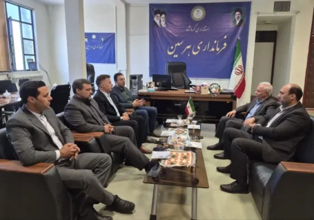 فرماندار: حمایت از تقویت زیرساخت های دامپزشکی هرسین در راستای حفظ امنیت غذایی ادامه دارد