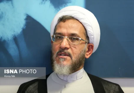 مازنی: هر حرکت وحدت شکن به معنای بازی در زمین «موساد» است