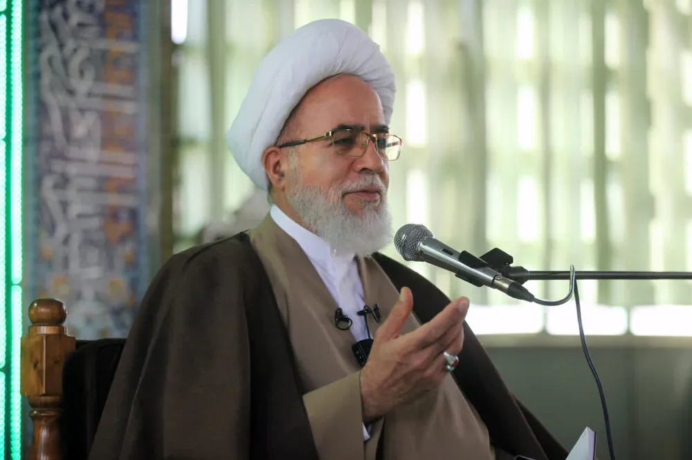 امام جمعه کرمانشاه: هنر بزرگ امام(ره) جاری سازی اسلام در متن جامعه بود