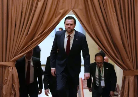 جی دی ونس متهم شد؛ او طرح سرنگونی نظام را برای اردوغان افشا کرده بود
