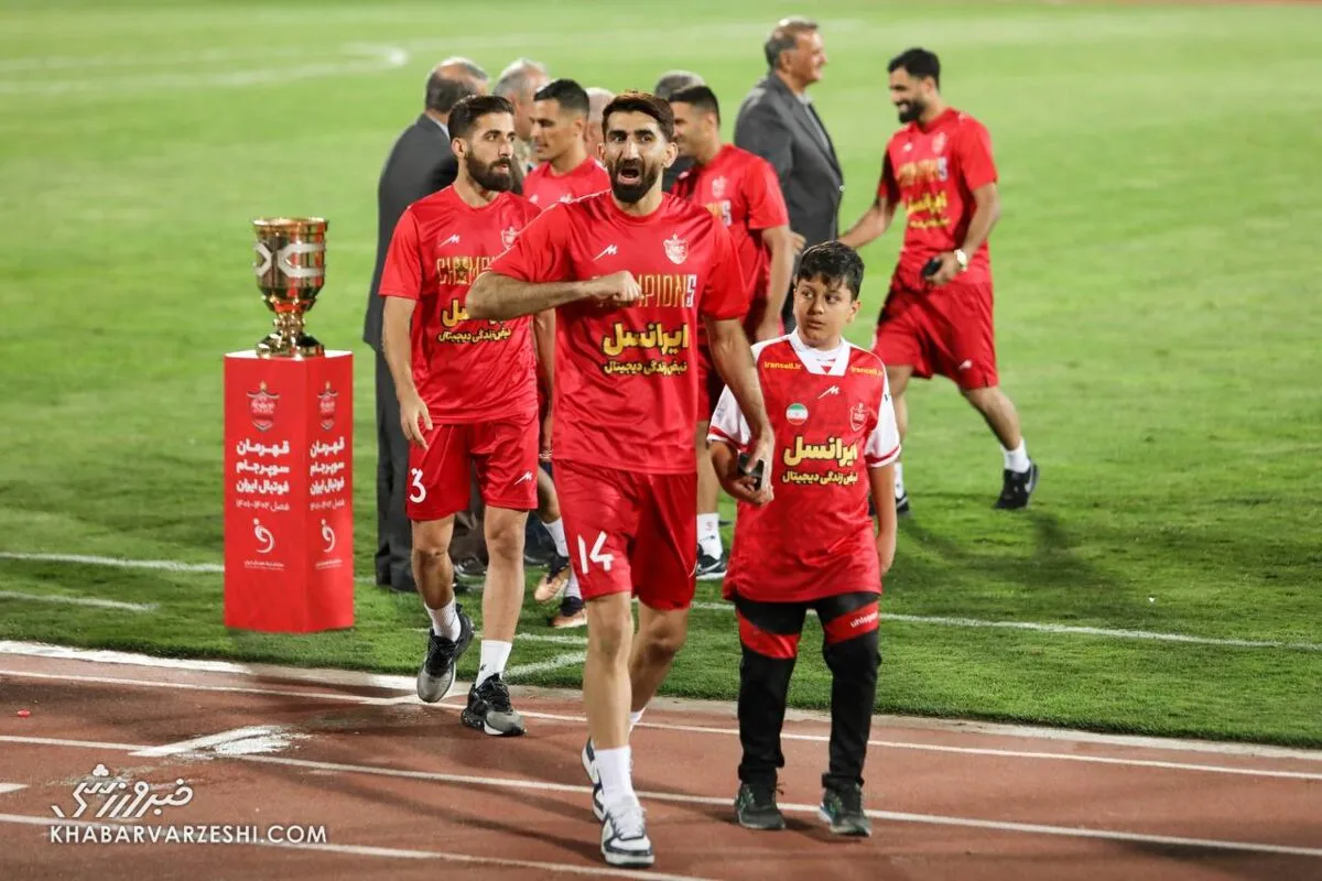 خبرورزشی گردی| بیرانوند: به خاطر پرسپولیسی ها قید لژیونر شدن را زدم/ آن قدر می مانم تا با پرسپولیس قهرمان آسیا شوم
