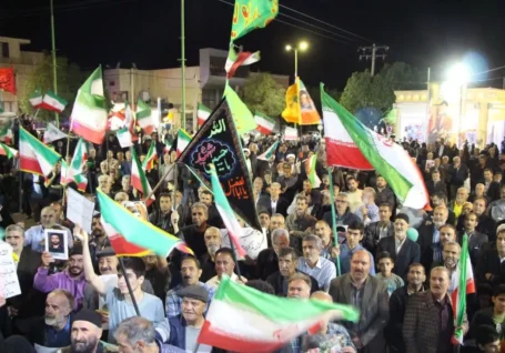 رزمنده هشت سال دفاع مقدس: در برابر دشمن نباید کوتاه آمد