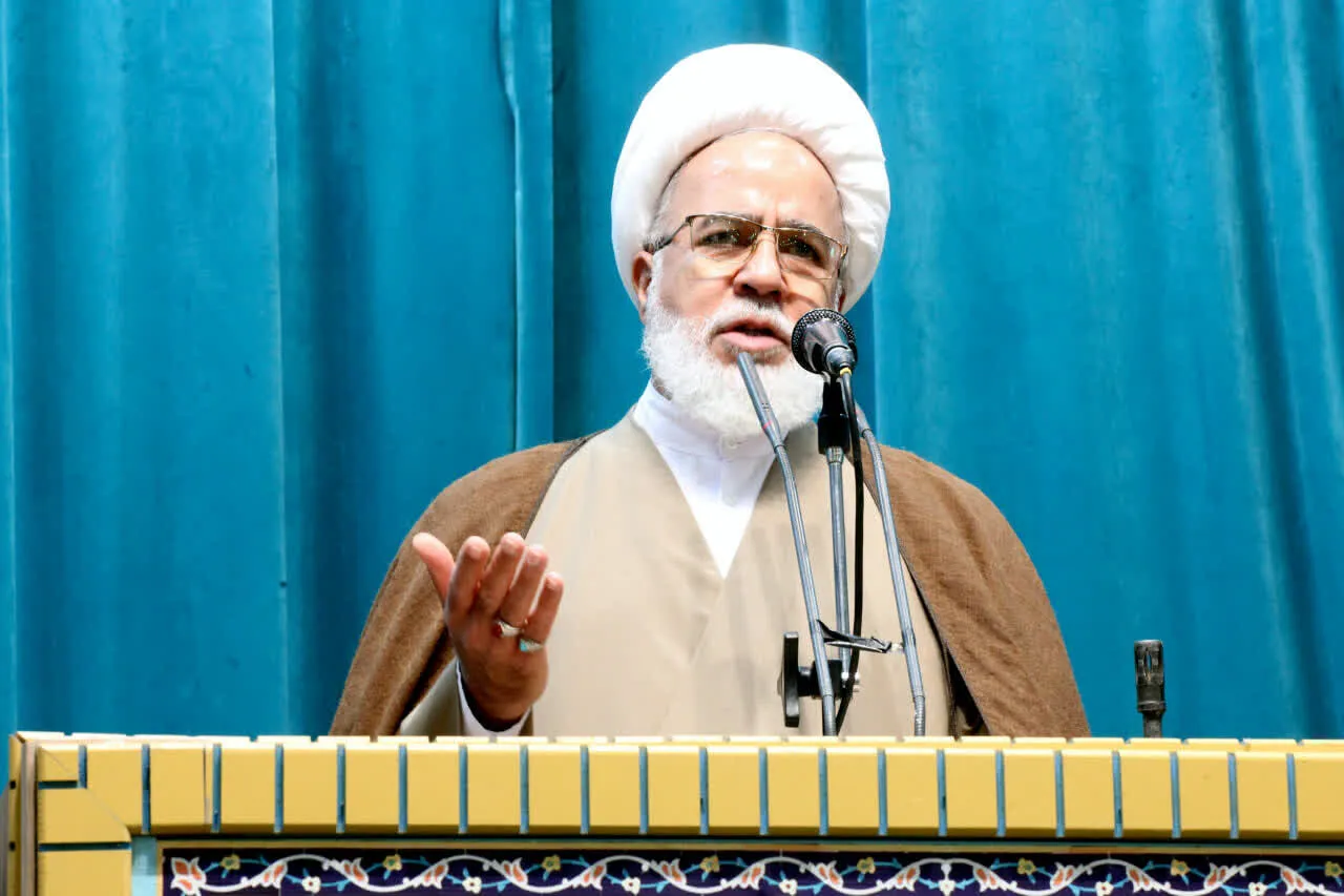 امام جمعه کرمانشاه: ایستادگی مردم عامل شکست مدعیان قدرت در جهان است