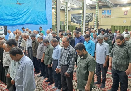 نود و هفتمین شب تجمع حماسی همراه با اقامه نماز استغاثه در اردستان