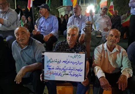 اردستان؛ صدمین شب حضور برای حمایت از جبهه مقاومت و نیروهای مسلح