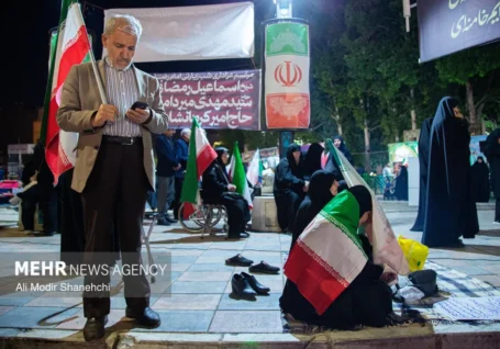 نماز استغاثه به امام زمان(عچ) در تاکستان