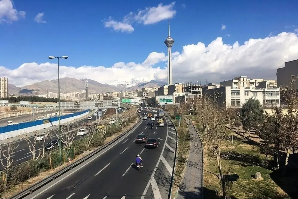 از ماسک تا چتر؛ تغییرات عجیب آب و هوای تهران در ۵ روز آینده» از ماسک تا چتر؛ تغییرات عجیب آب و هوای تهران در ۵ روز آینده»