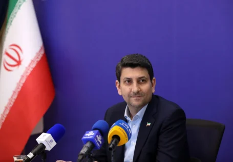 وزیر ارتباطات: استمرار محدودیت های اینترنتی به حکمرانی آسیب می زند