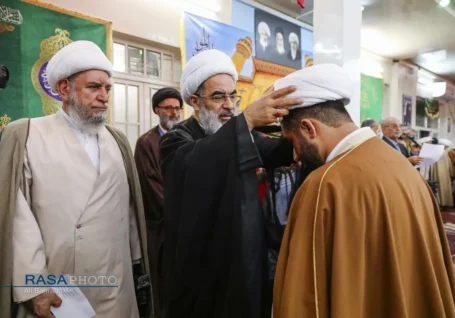 جشن عمامه گذاری طلاب در روز عید غدیر