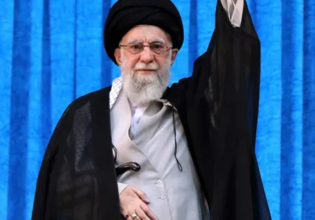 عکس: آخرین سخنرانی رهبر شهید در سالگرد ارتحال امام