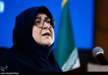 مهاجرانی: دولت پزشکیان پای کار حل مسائل کشور و بهبود زندگی مردم است